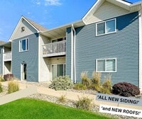 Building Photo - NEW EXTERIOR SIDING & ROOFS!! YOUR OWN IN ...