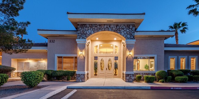Building Photo - Gorgeous two bedroom two bathroom condo in...