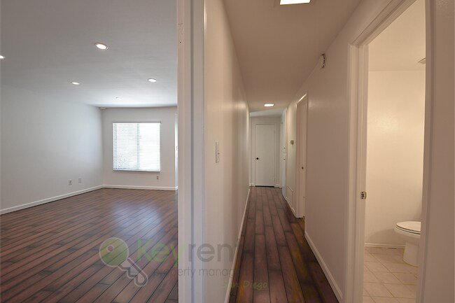 Building Photo - Poway School District | Conveniently locat...