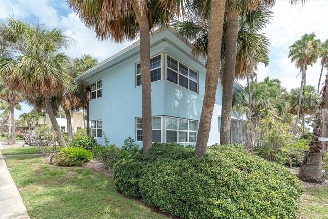 Building Photo - 1800 Pass a Grille Way