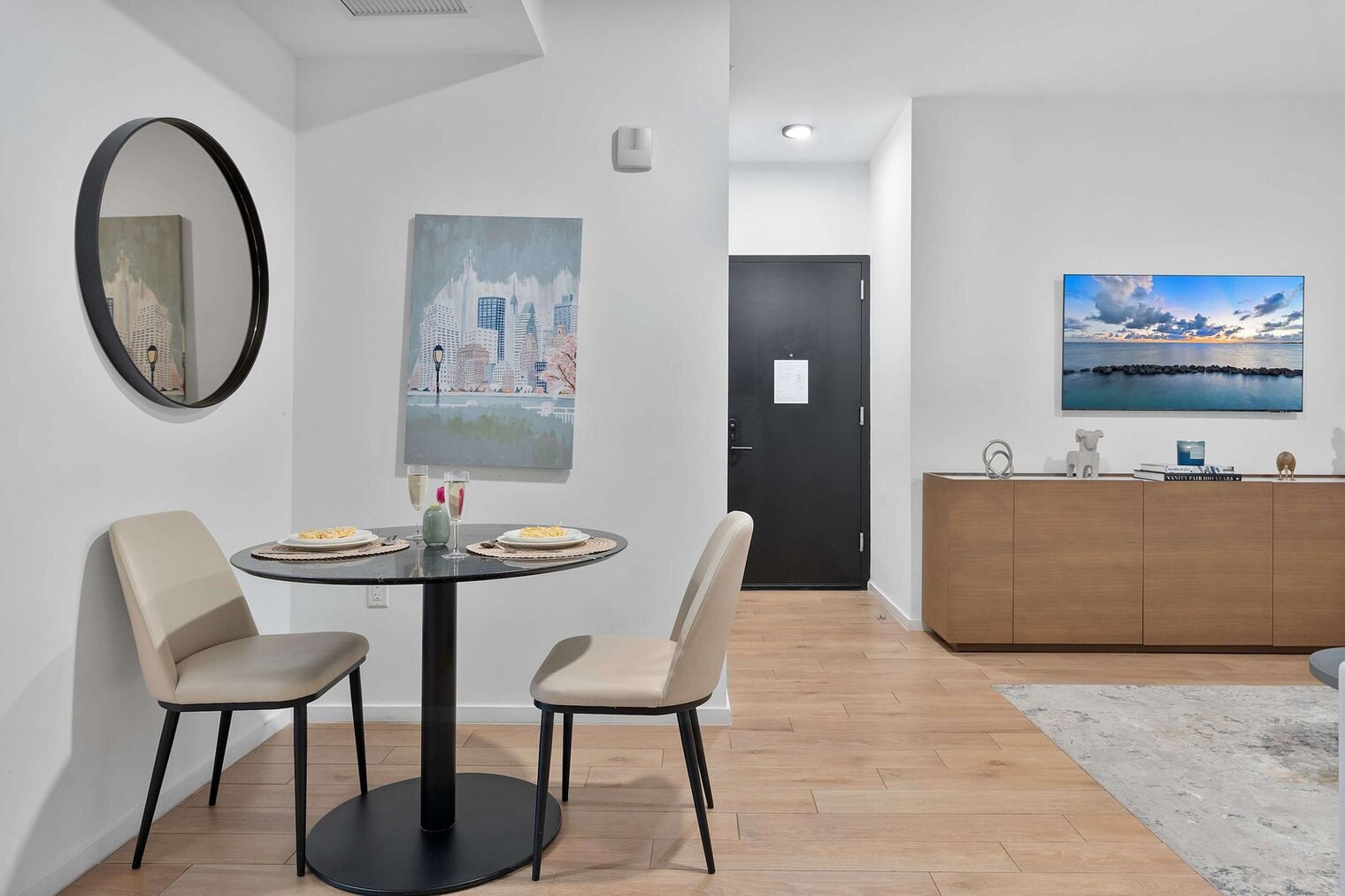 Building Photo - 398 NE 5th St