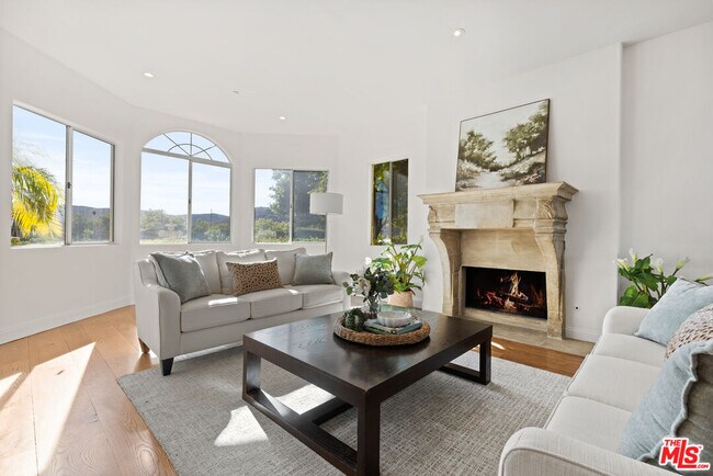 Building Photo - 13045 Ripple Creek Ln