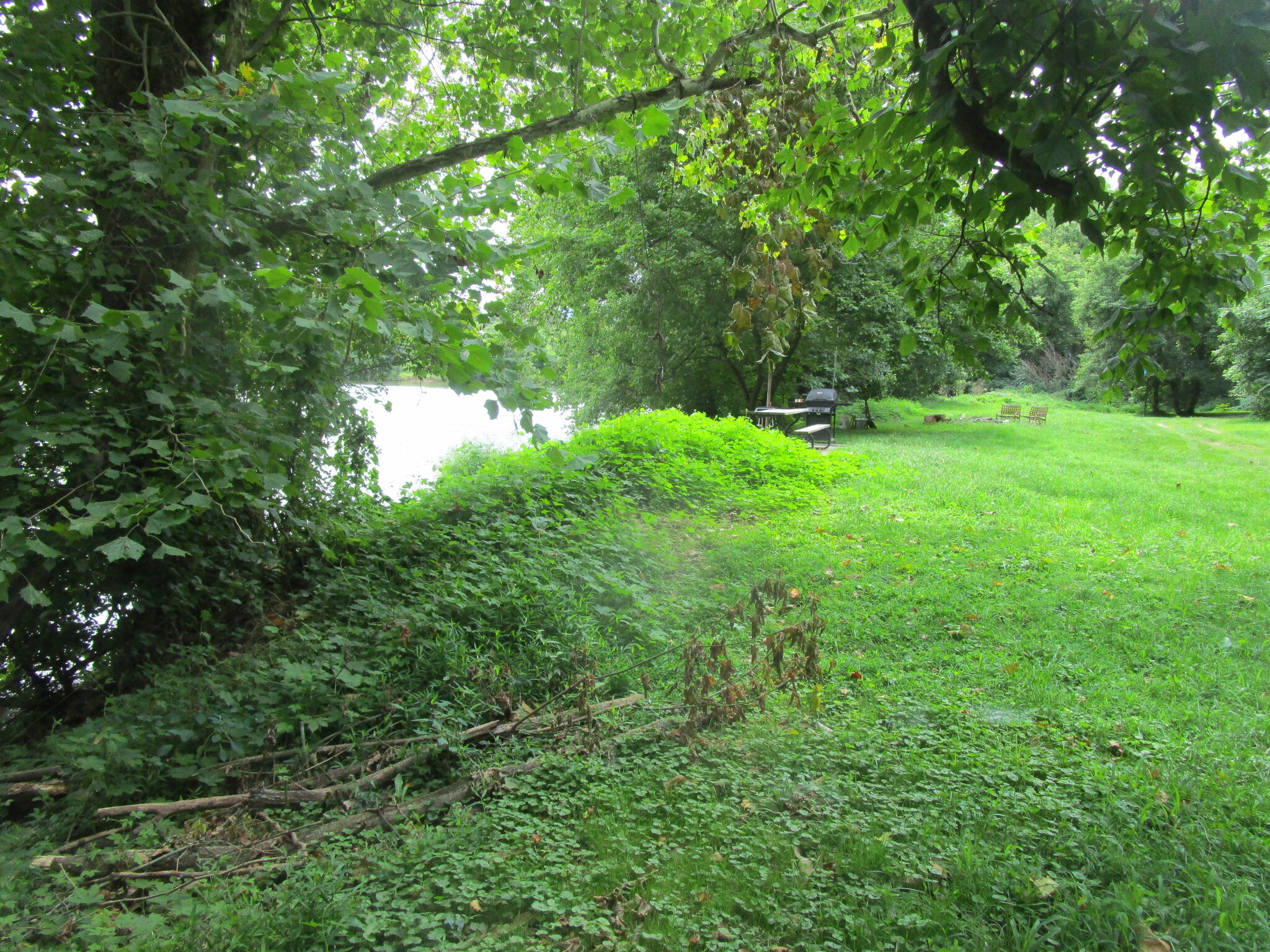 River View - 285 Warfield Rd