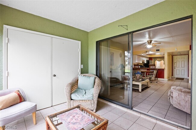 Building Photo - 2039 Golfside Village Dr