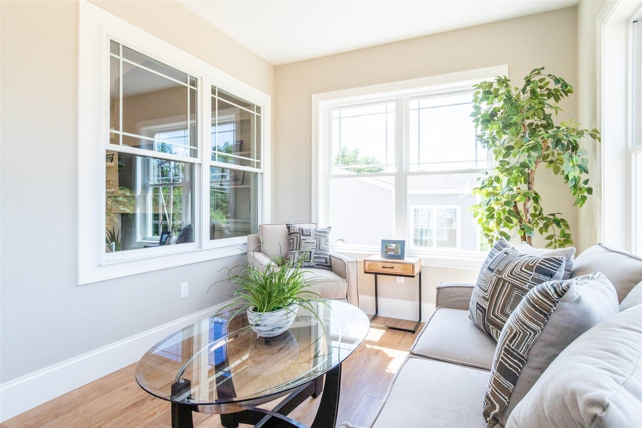 3 Season Porch - 32 Abenaki Cir