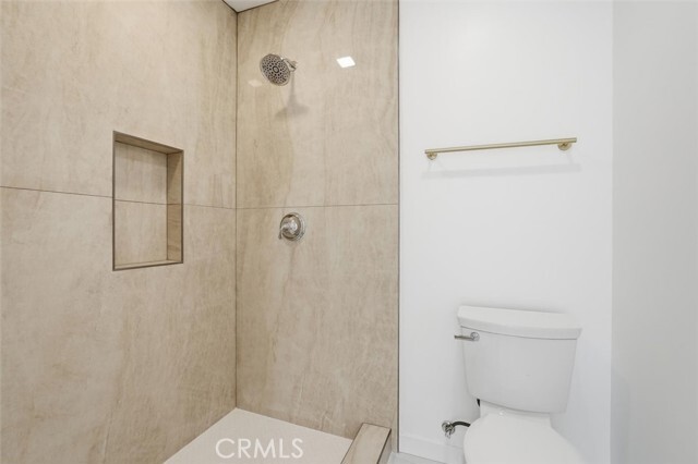 Building Photo - 720 S Catalina Ave