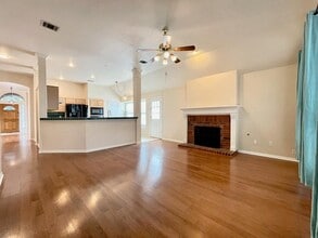 Building Photo - 1725 Dapplegrey Ln