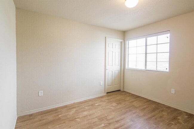 Building Photo - 3631 Apache Meadows Drive