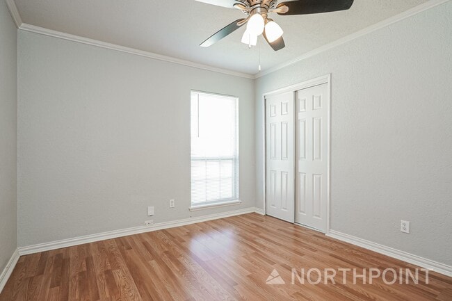 Building Photo - 3 BR/2BA | Newly Renovated Single Family Home |  Large Backyard|1- Car Garage!