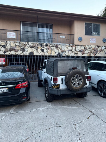 Building Photo - 1339 N Hobart Blvd