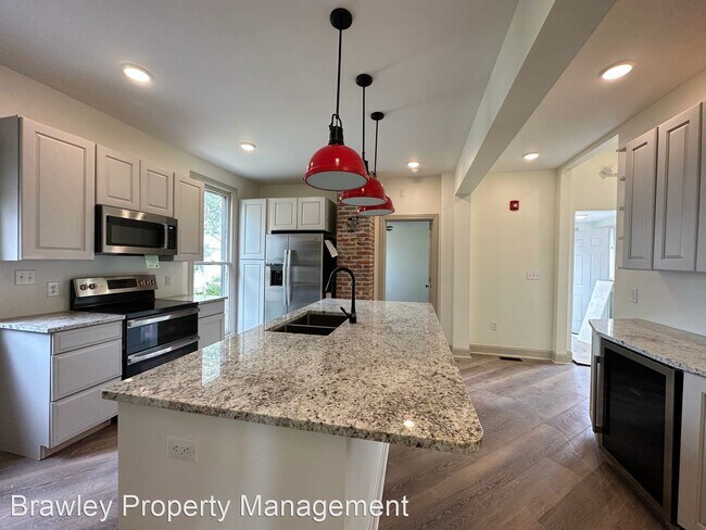 Building Photo - 8 br, 6 bath House - 514 W Kirkwood Ave