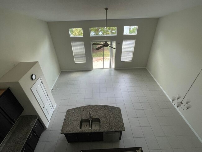 Building Photo - 91 Redondo Dr