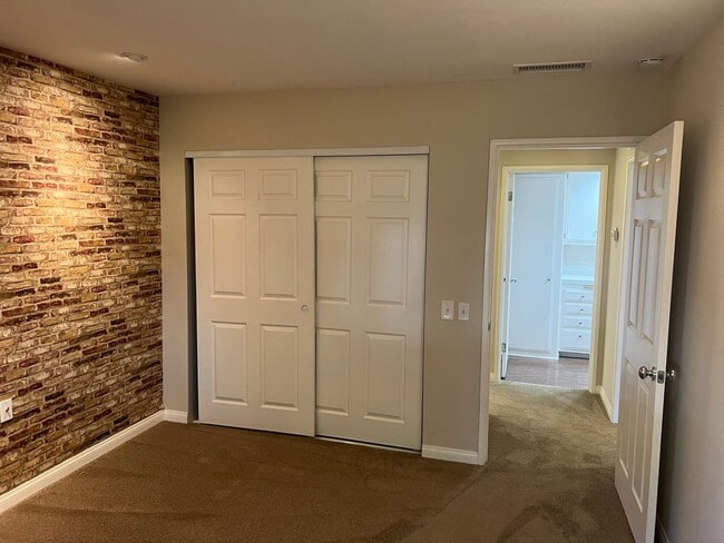 Building Photo - 55+ ONLY community gorgeous ranch style 2BR/2BA home with laundry, parking and community amenities