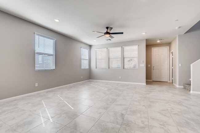 Building Photo - GORGEOUS HOME in Inspirada Community!!!