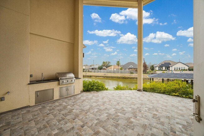 Building Photo - 602 Appia Dr