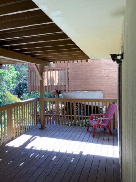 Building Photo - 326 Arthur Ave