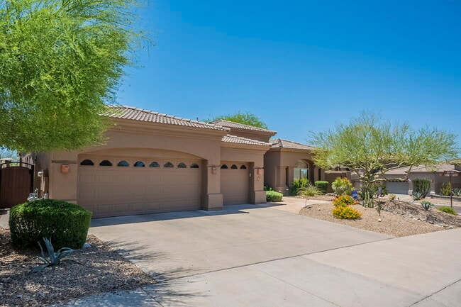 Building Photo - 10835 E Acacia Dr