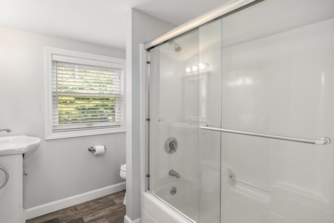 Building Photo - 39 Cable Rd