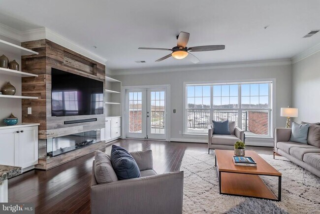 Building Photo - 612 Marina Landing Ln