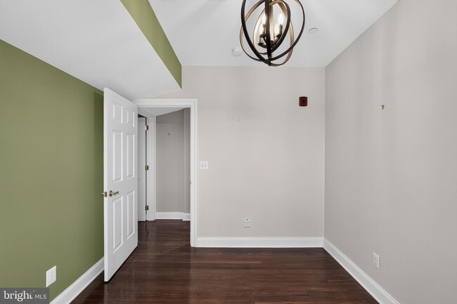 Building Photo - 7220 Ridge Ave