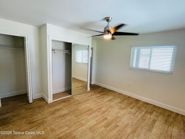Building Photo - 508 Comanche Ave