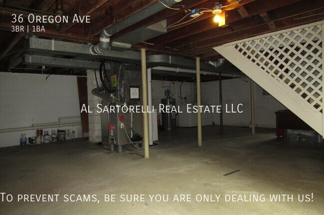 Building Photo - 36 Oregon Ave