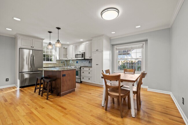 Building Photo - 181 Amazon Pl