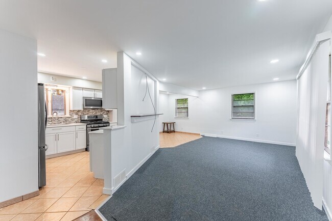Building Photo - 22819 Davy Ct
