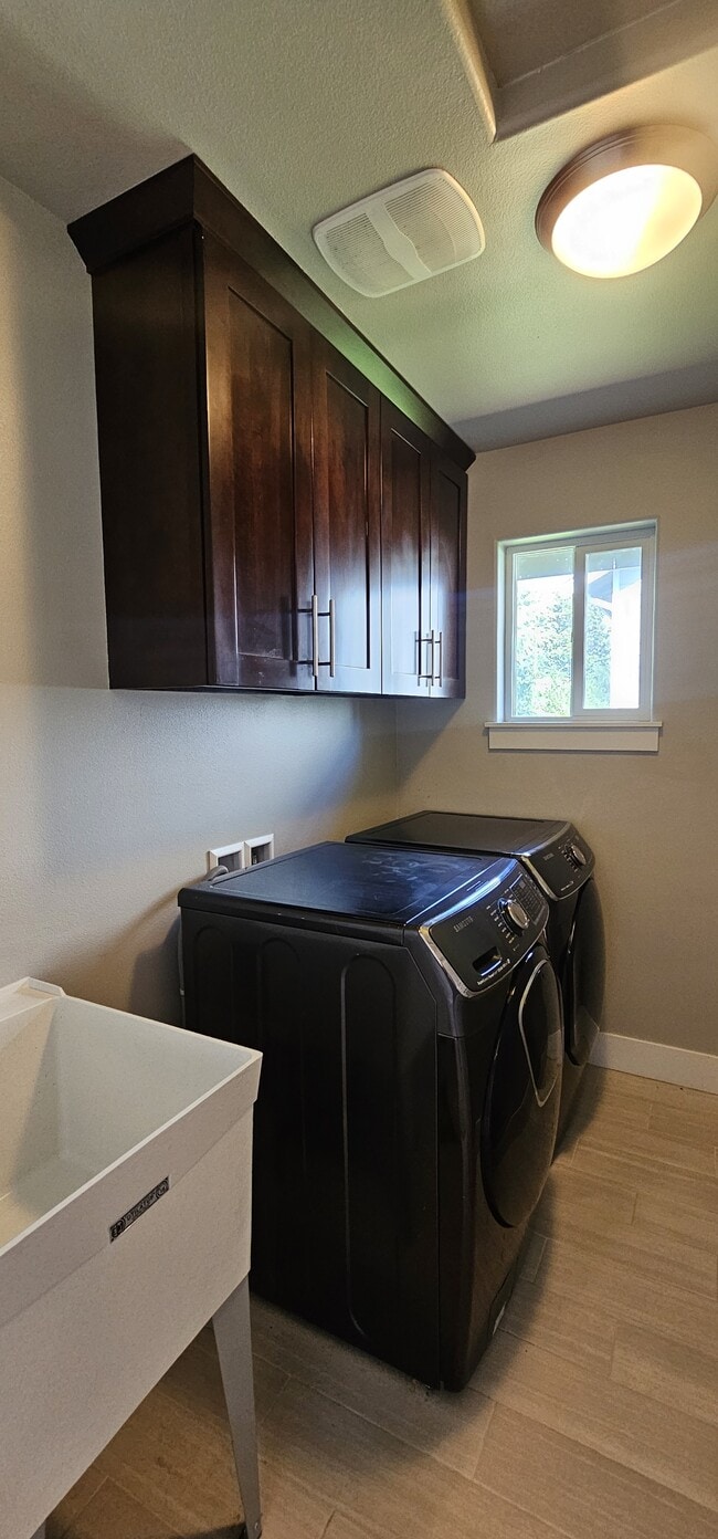 Building Photo - 11330 SE 192nd St