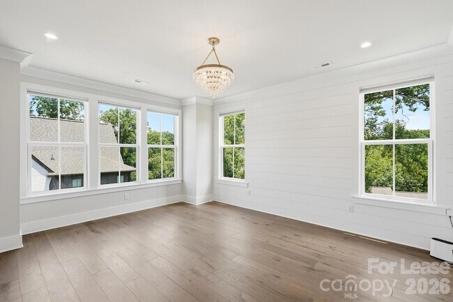 Building Photo - 2428 Runnymede Ln