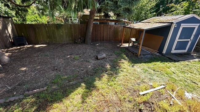 Building Photo - 4bd 2 bath Home in Westmoreland, Portland:...