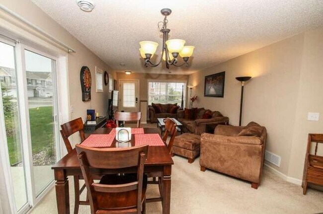 Building Photo - 15525 60th Ave N