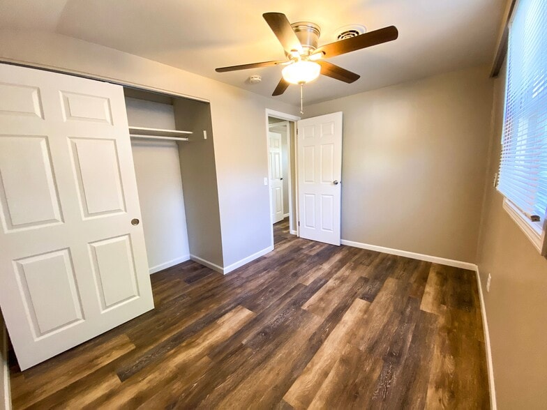 Building Photo - 1721 Baird St