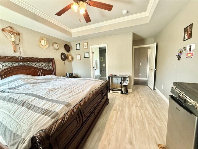 Building Photo - 1140 Willow Oak