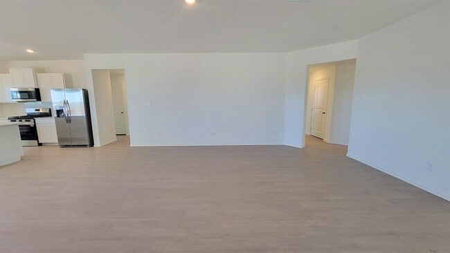 Building Photo - 300 Dreyer