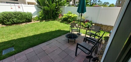 Building Photo - Gorgeous 3 Bed, 2.5 Bath Townhome In Rancho Del Rey - Chula Vista!