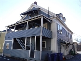 Building Photo - 1026 Chestnut St