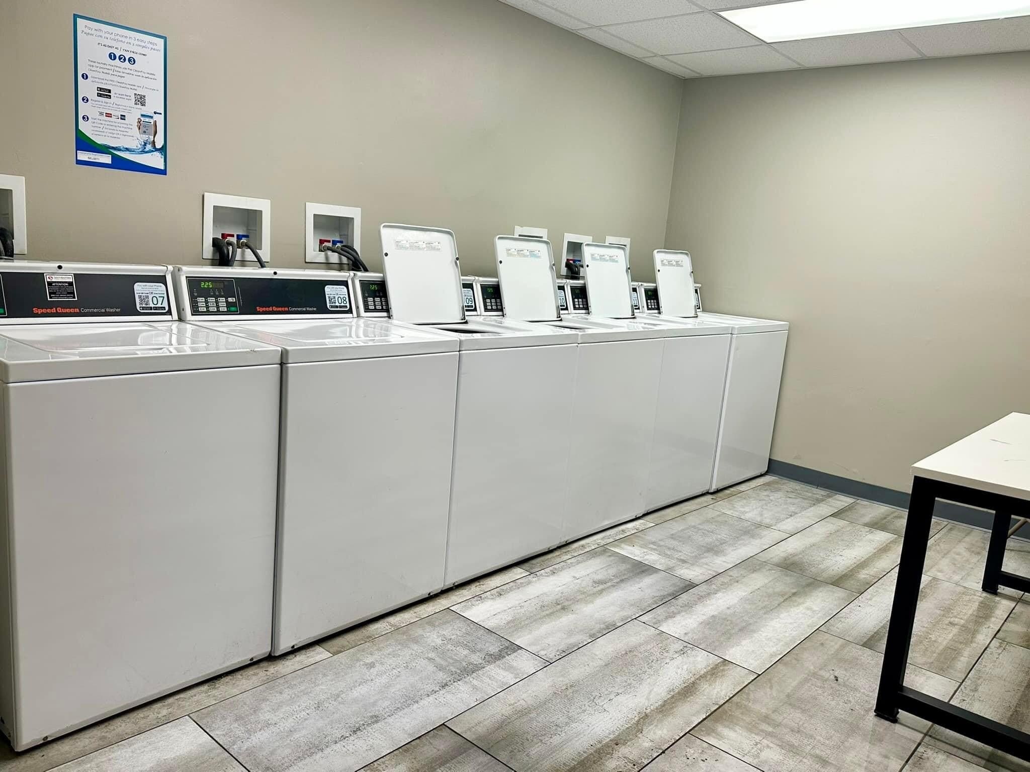 On-site Laundry - 1700 Clinch Ave