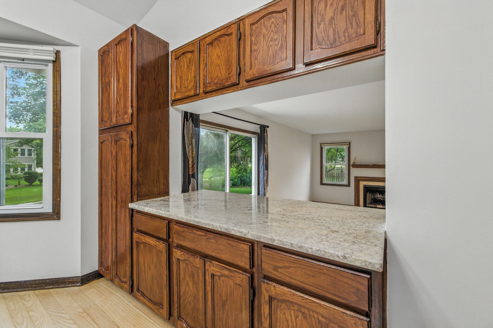 Kitchen - 421 Concord Ln