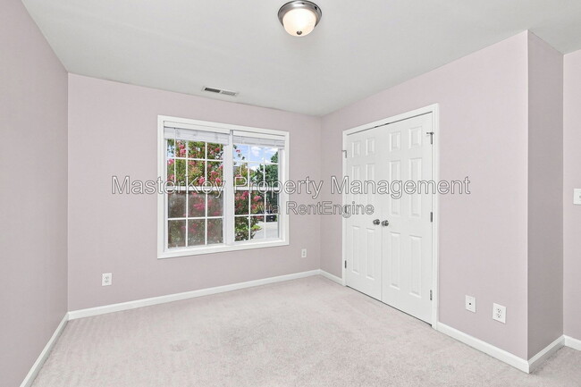 Building Photo - 216 Citrine Ct