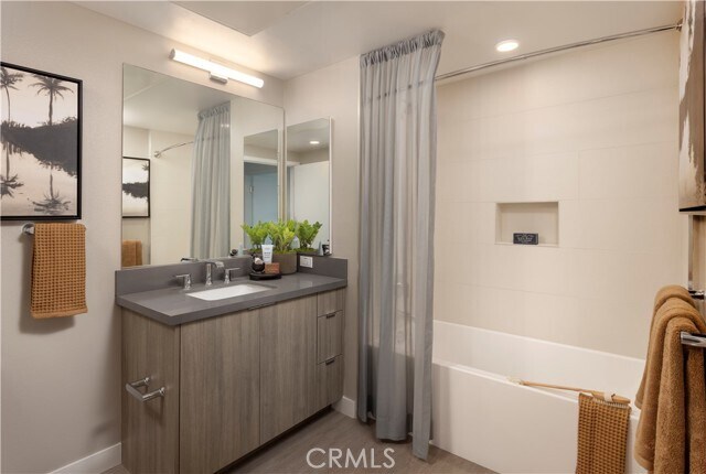 Building Photo - 511 S Harbor Blvd