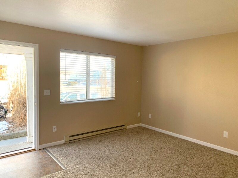 Building Photo - 1700 Erin Ct