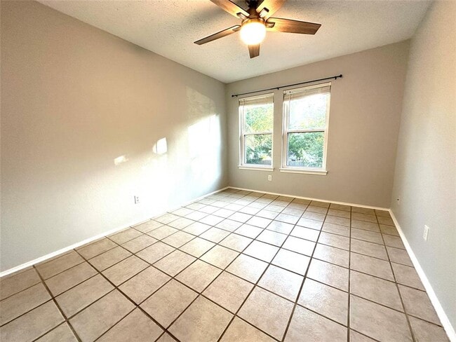 Building Photo - 8011 Tuscarora Trail