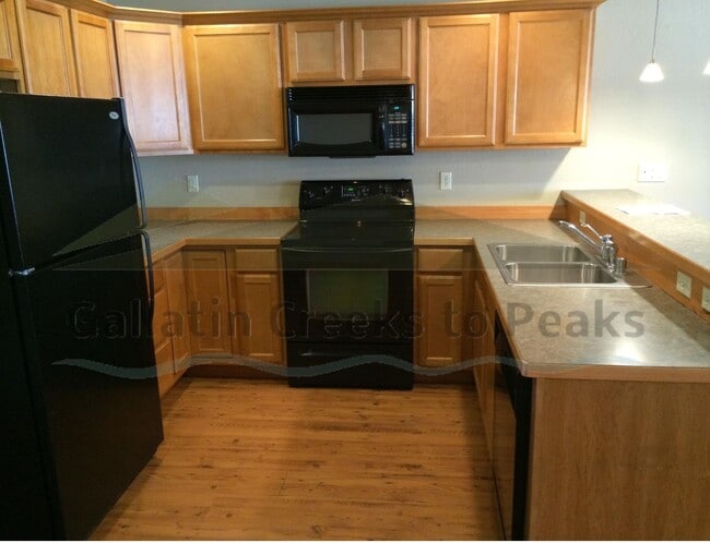Primary Photo - 2961 N 27th Ave