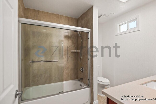 Building Photo - 41076 Davila Ct