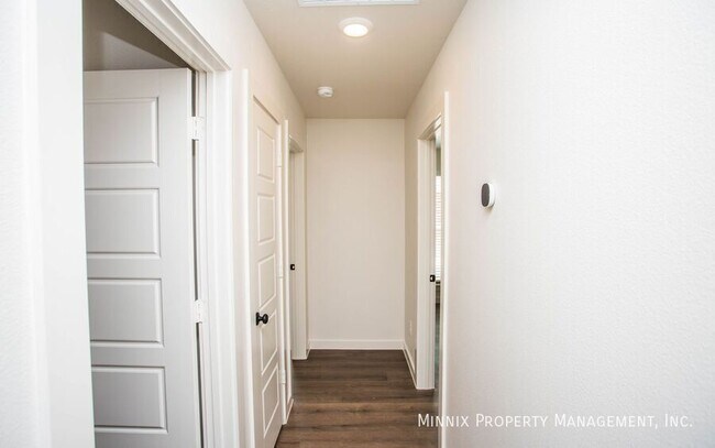 Building Photo - 2134 Langford Ave