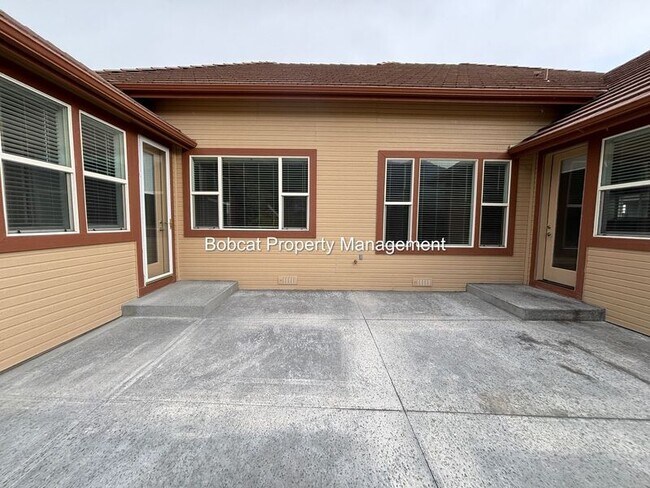 Building Photo - 2437 Genoa Meadows Cir