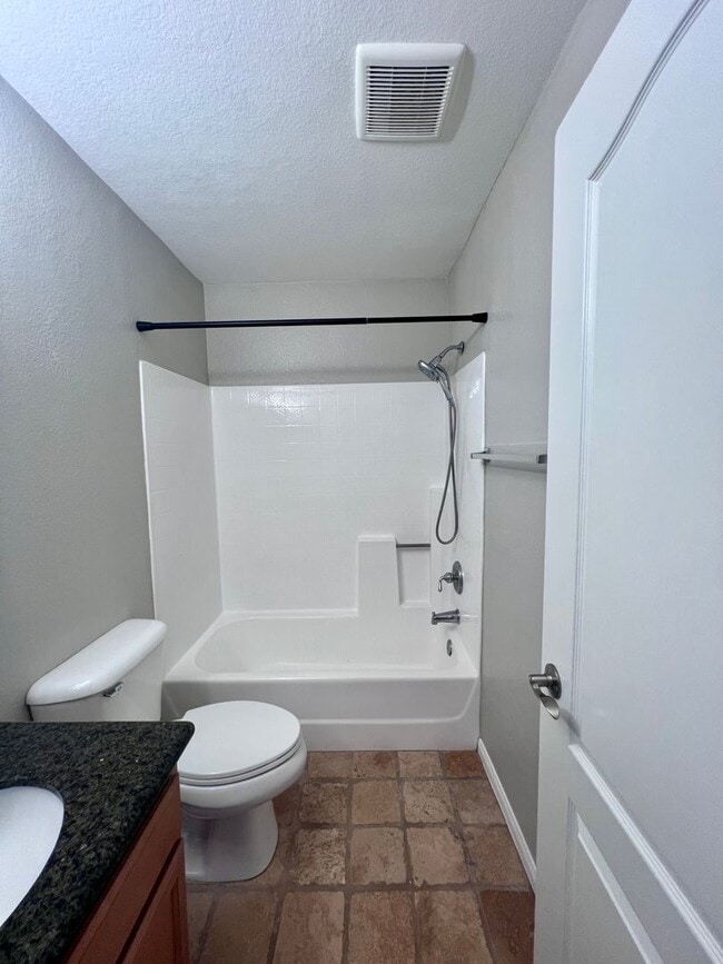 Building Photo - 3877 Pell Pl