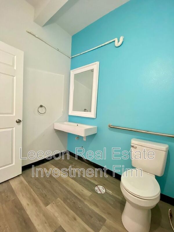 Building Photo - 218-228 North Market Street