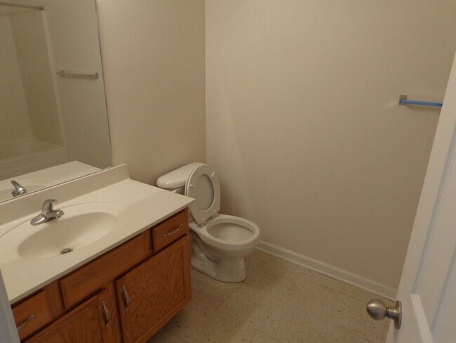 Building Photo - 1202 ASHRIDGE DRIVE